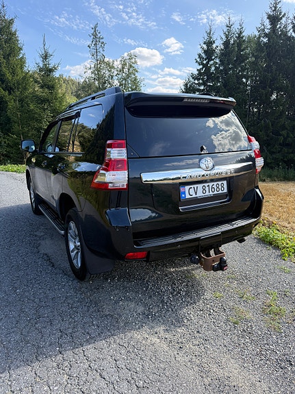 Toyota Land Cruiser 10 of 21
