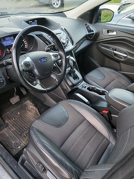Ford Kuga 5 of 5