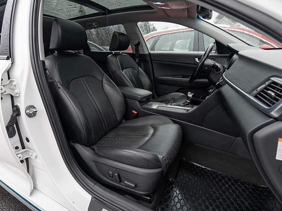 Kia Optima 25 of 30