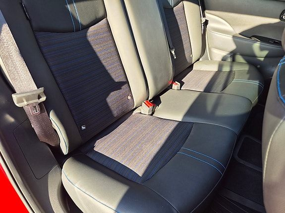 Nissan Leaf 10 of 11
