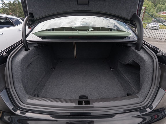 Audi A4 14 of 30