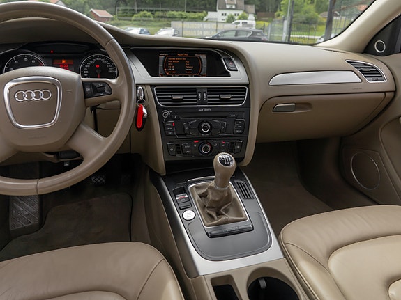 Audi A4 28 of 30