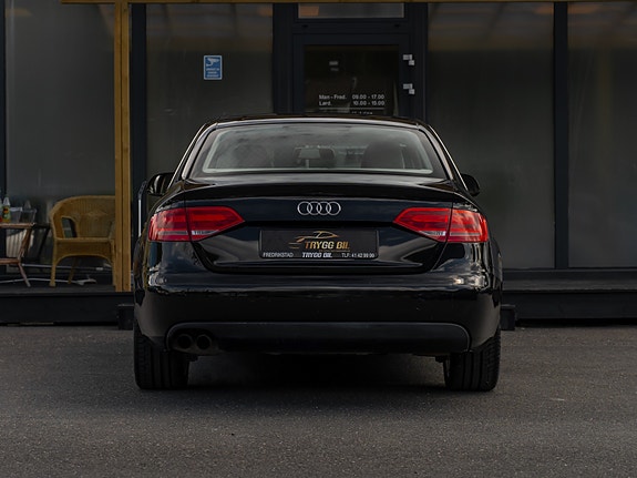 Audi A4 8 of 30