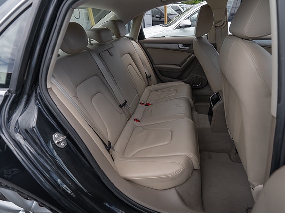 Audi A4 19 of 30
