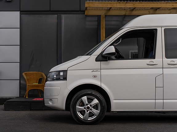 Volkswagen Caravelle 11 of 30