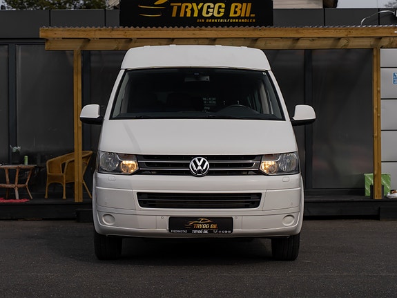 Volkswagen Caravelle 2 of 30