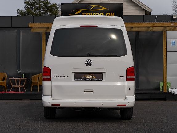 Volkswagen Caravelle 8 of 30