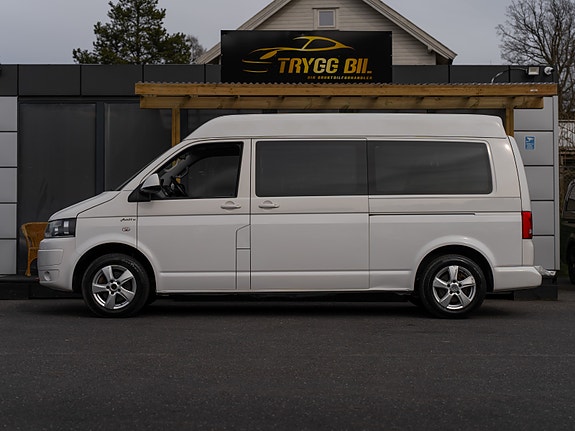 Volkswagen Caravelle 10 of 30