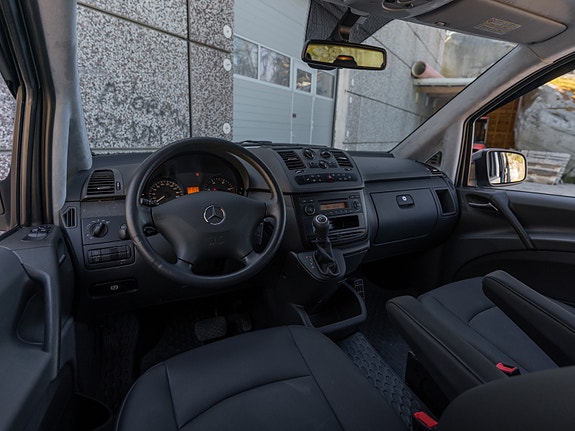 Mercedes-Benz Vito 113 15 of 30