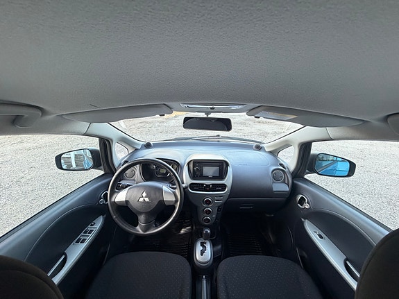 Mitsubishi i-Miev 27 of 30