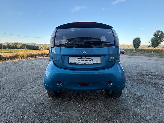 Mitsubishi i-Miev 14 of 30