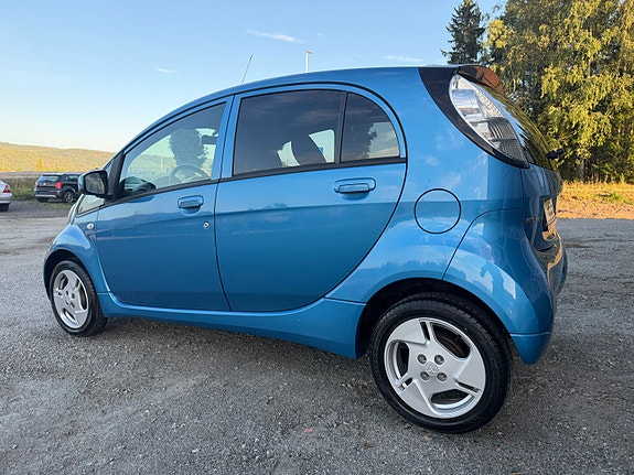 Mitsubishi i-Miev 9 of 30