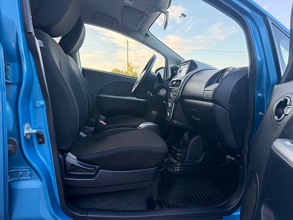 Mitsubishi i-Miev 21 of 30