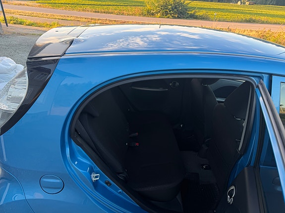 Mitsubishi i-Miev 24 of 30