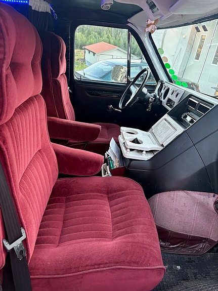 Chevrolet G20 23 of 24