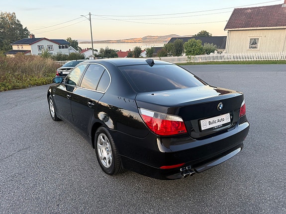BMW 530i 6 of 30