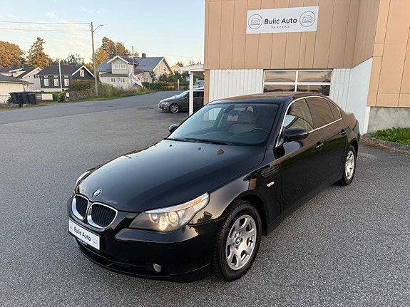 BMW 530i 4 of 30