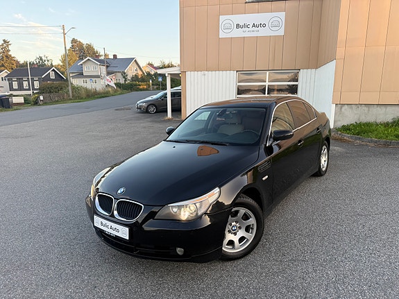 BMW 530i 2 of 30