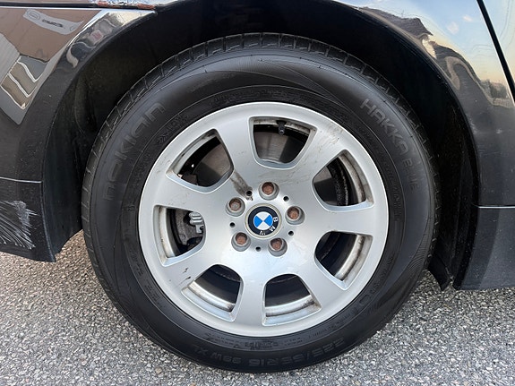 BMW 530i 13 of 30