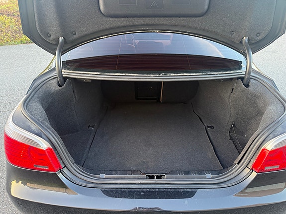 BMW 530i 14 of 30