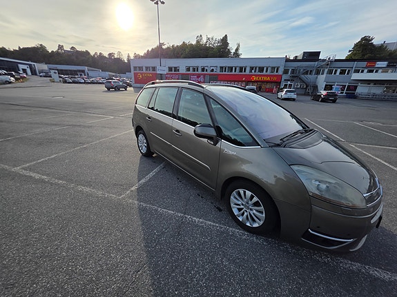 Citroen Grand C4 Picasso 2 of 7