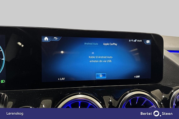 Mercedes-Benz EQA250 21 of 28