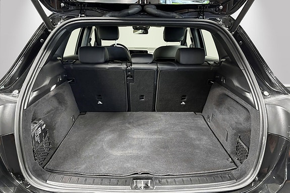 Mercedes-Benz EQA250 25 of 28