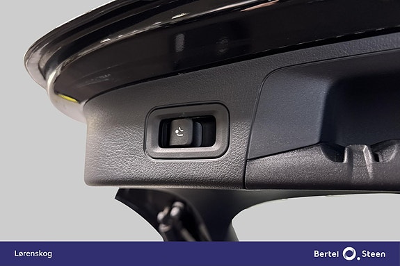 Mercedes-Benz EQA250 27 of 28