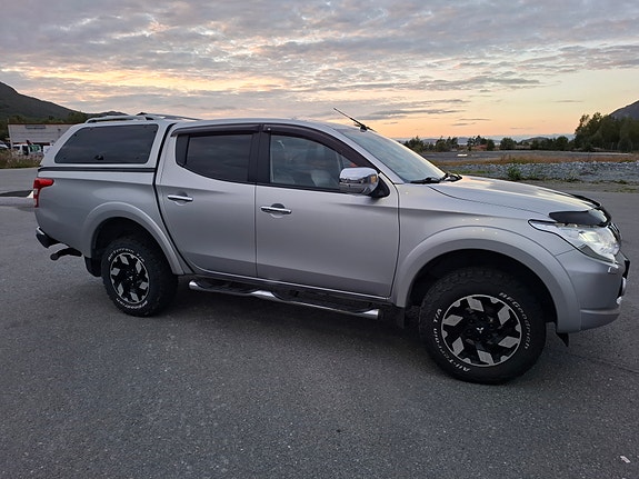Mitsubishi L200 4 of 10