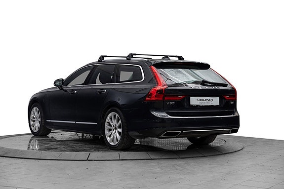Volvo V90 2 of 22