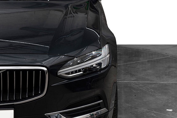 Volvo V90 6 of 22