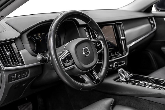 Volvo V90 13 of 22