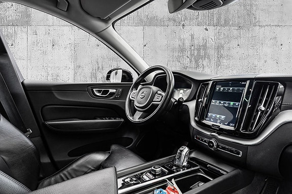 Volvo XC60 27 of 30