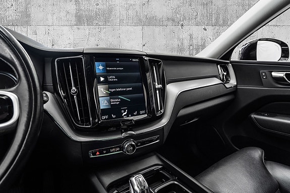 Volvo XC60 18 of 30