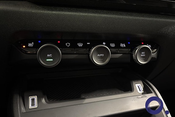 Citroen E-C4 X 24 of 26