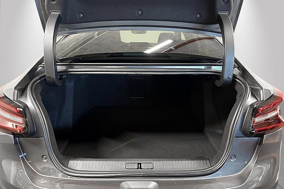 Citroen E-C4 X 25 of 26