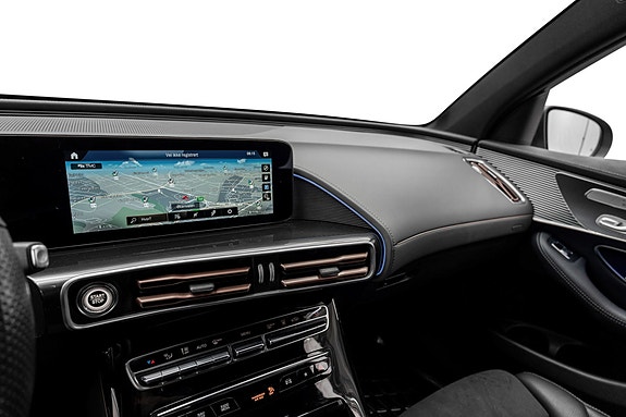 Mercedes-Benz EQC400 15 of 22