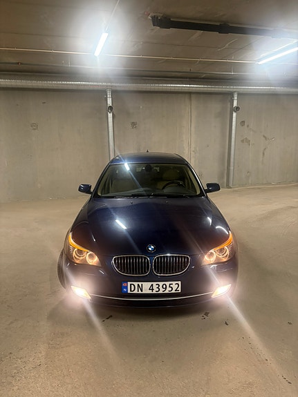 BMW 525xd 2 of 15