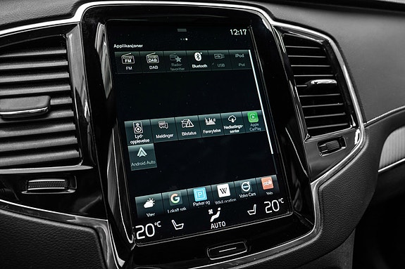 Volvo XC90 21 of 30