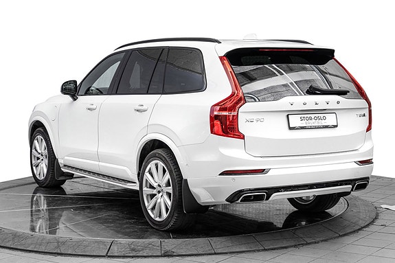 Volvo XC90 5 of 30