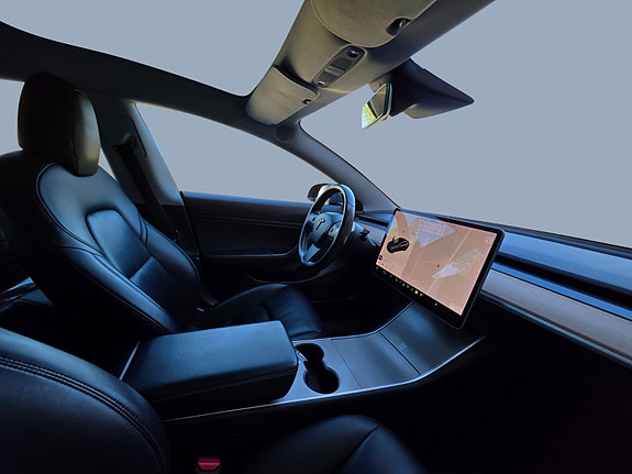 Tesla Model 3 8 of 22