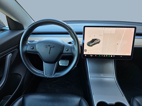 Tesla Model 3 12 of 22