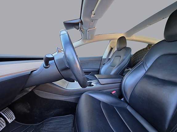 Tesla Model 3 5 of 22