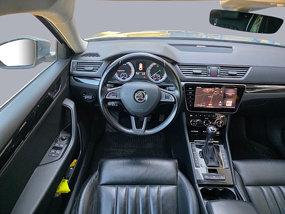 Skoda Superb 12 of 25