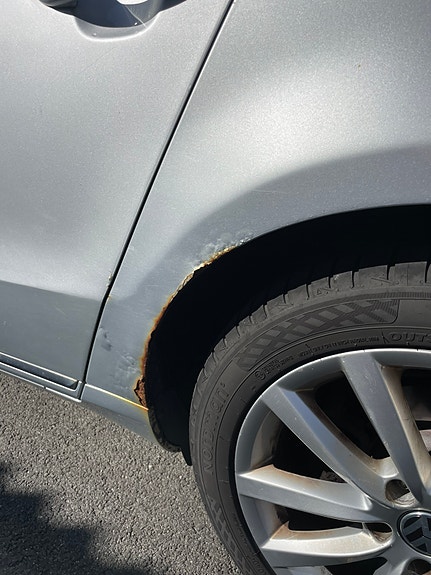 Volkswagen Passat 4 of 19