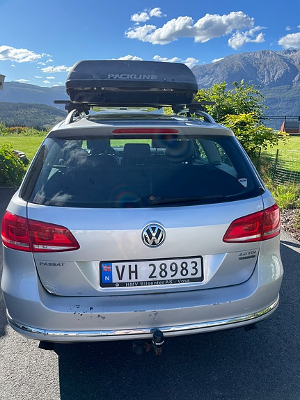 Volkswagen Passat 3 of 19