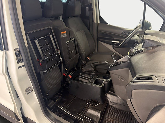 Ford Transit Connect 28 of 30
