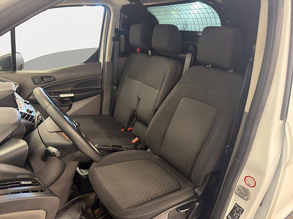 Ford Transit Connect 25 of 30