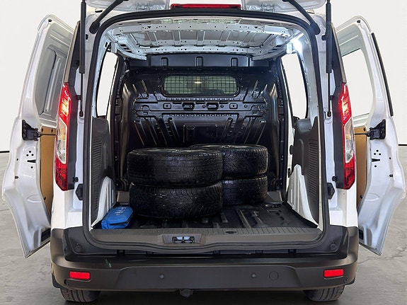 Ford Transit Connect 12 of 30
