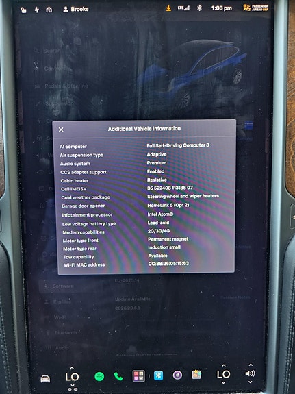 Tesla Model X 21 of 30